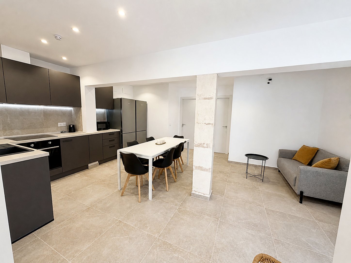 Salon y comedor comun de Puro Coliving