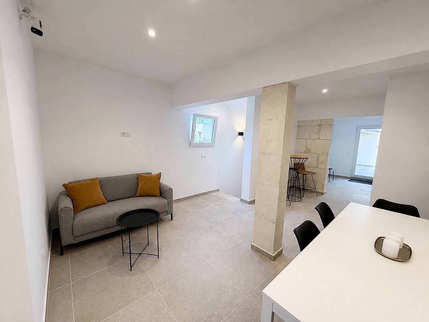 Zona de estar comun de Puro Coliving en Manacor